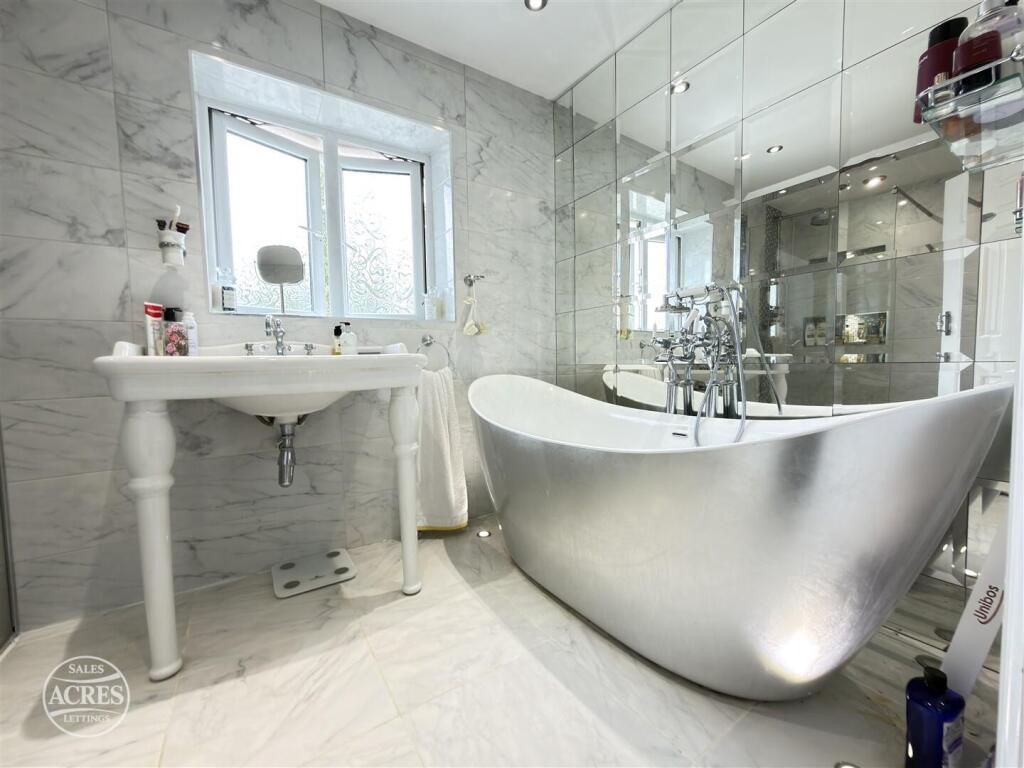 Pear Tree Drive, Great Barr, Birmingham photo 4