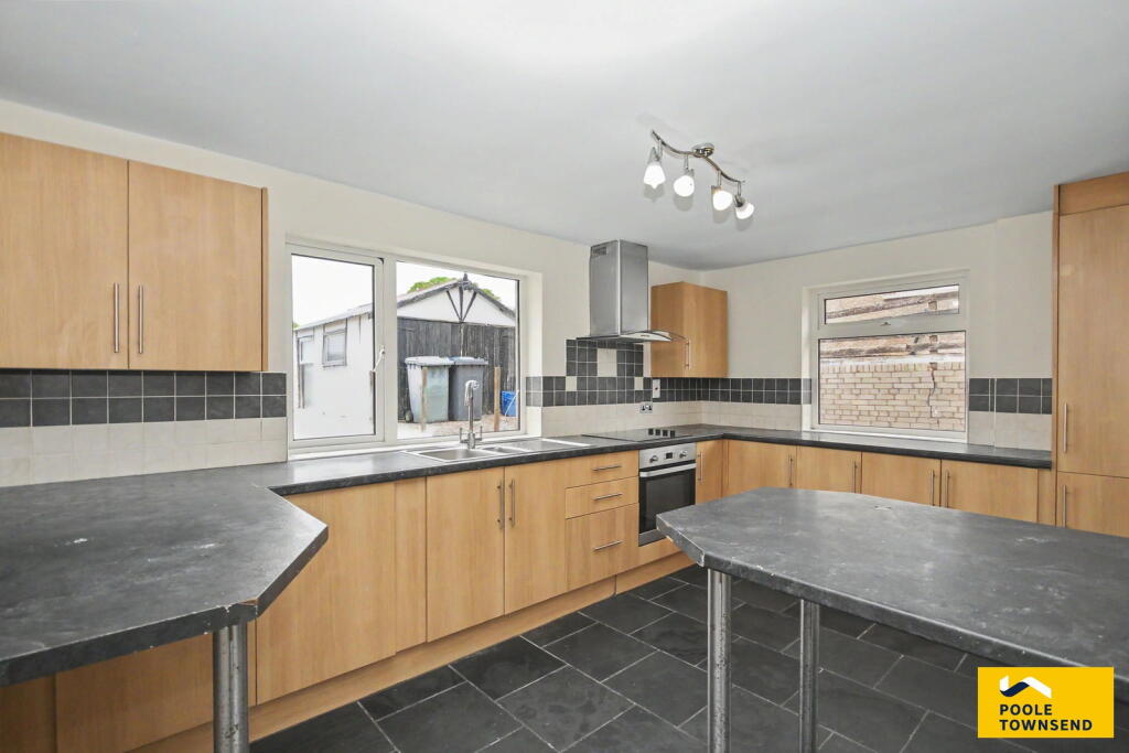 Kirkhead, Milnthorpe, LA7 7PX photo 4