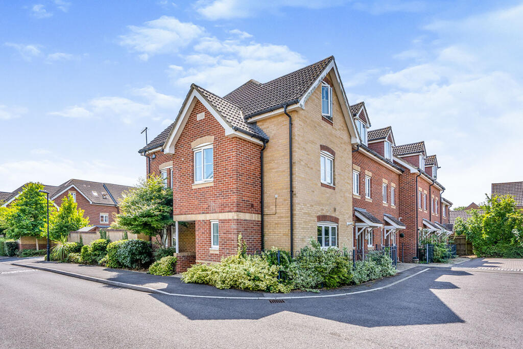 Main image of property: Grevillea Avenue, Fareham, Hampshire, PO15