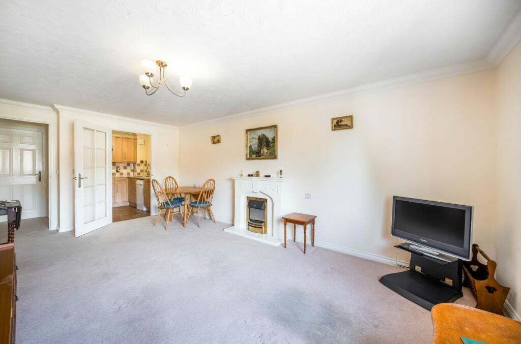 Headley Road, Hindhead, Surrey, GU26 photo 4