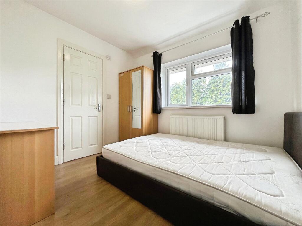 House in Twickenham - View 2