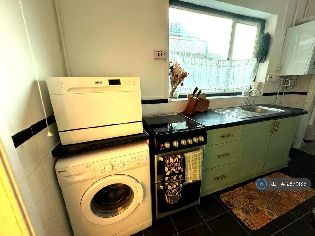 2 bedroom terraced house for rent