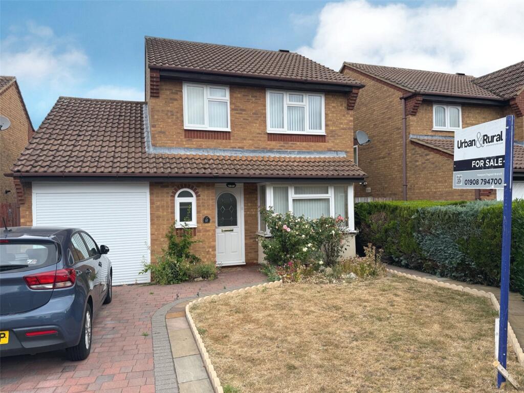 3-bed detached on Norwood Lane, Newport Pagnell, Buckinghamshire, MK16, £400,000