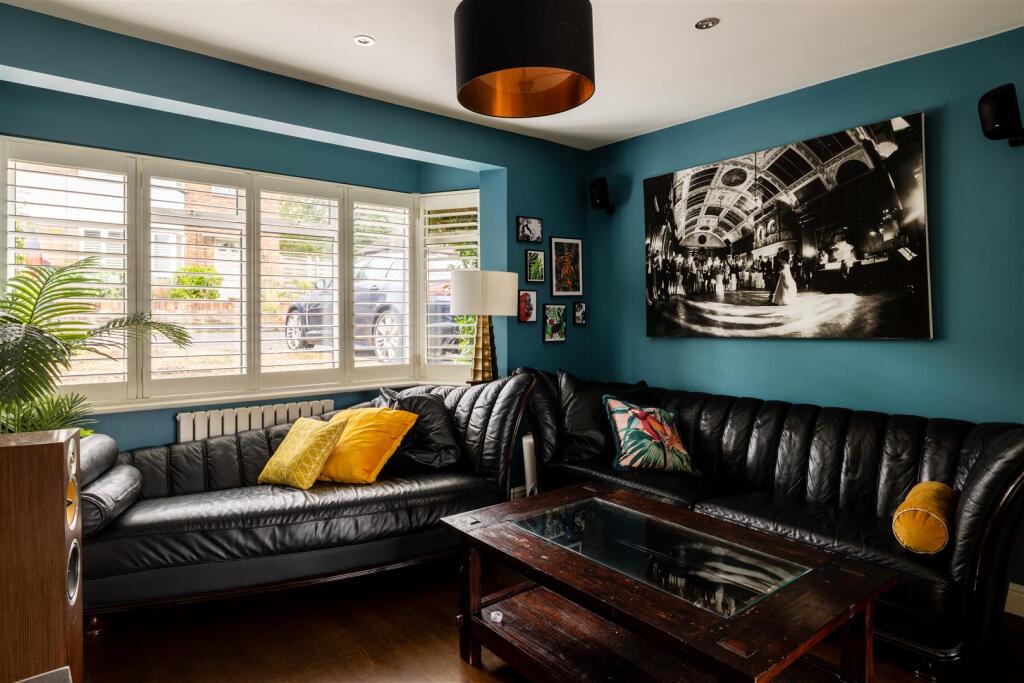 House in Redhill - View 5