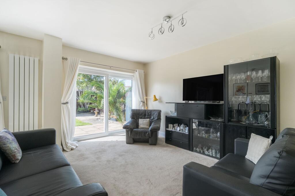 Palmbeach Avenue, Hythe, CT21 photo 3