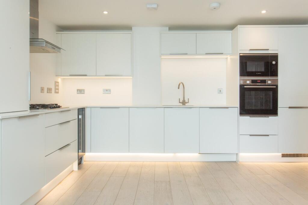 Apartment in Canterbury - View 5