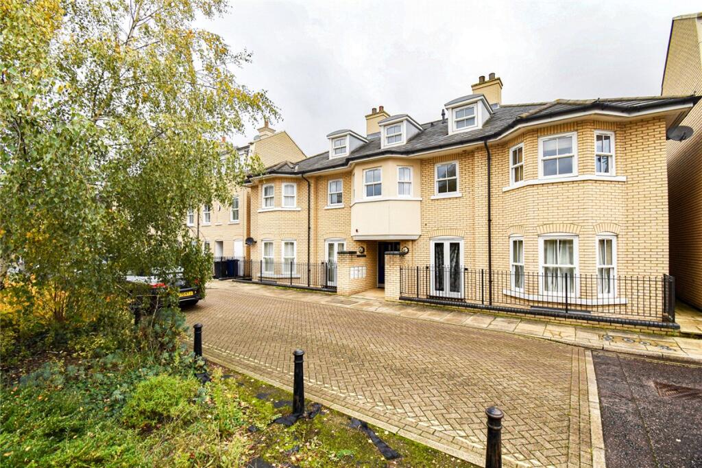 Main image of property: St Matthews Gardens, Cambridge, CB1