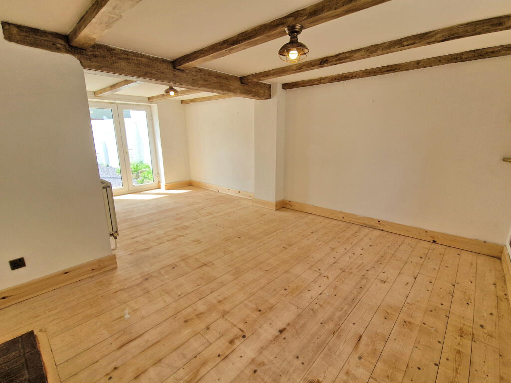 House in Porthcawl, Nottage - View 5
