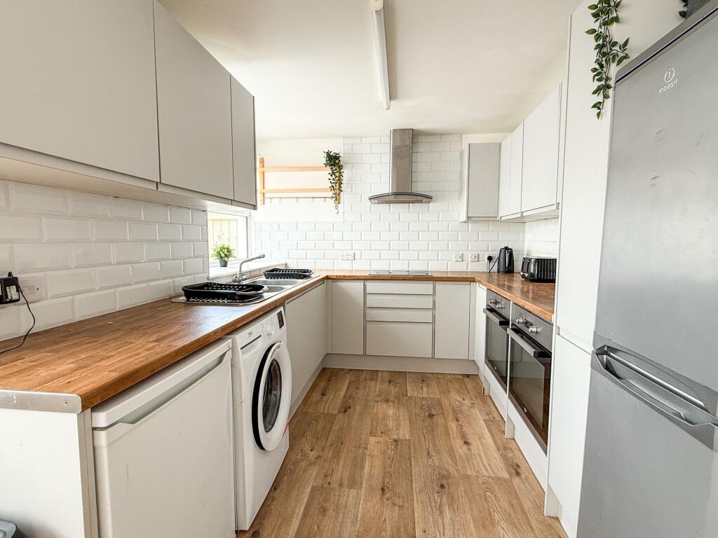 House in Truro - View 5
