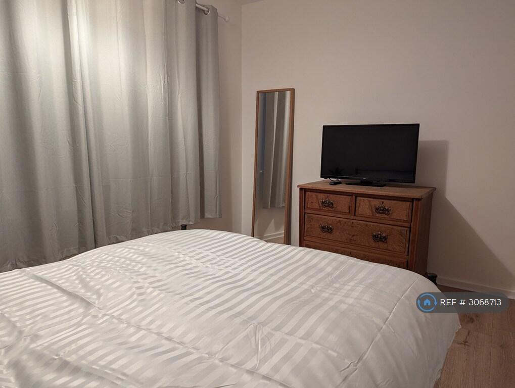 Apartment in Leeds - View 5