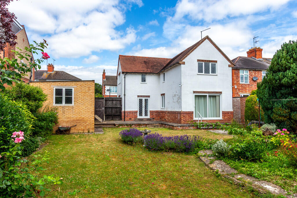 House in Rushden, North Northamptonshire - View 3