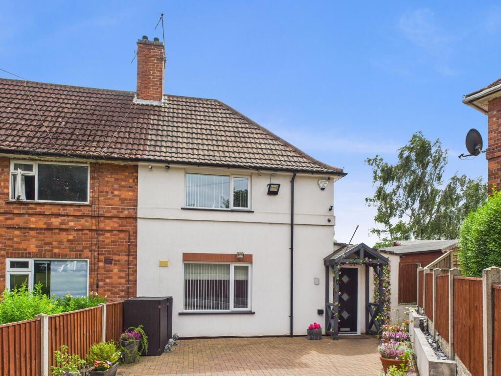 Main image of property: Elford Rise, Nottingham