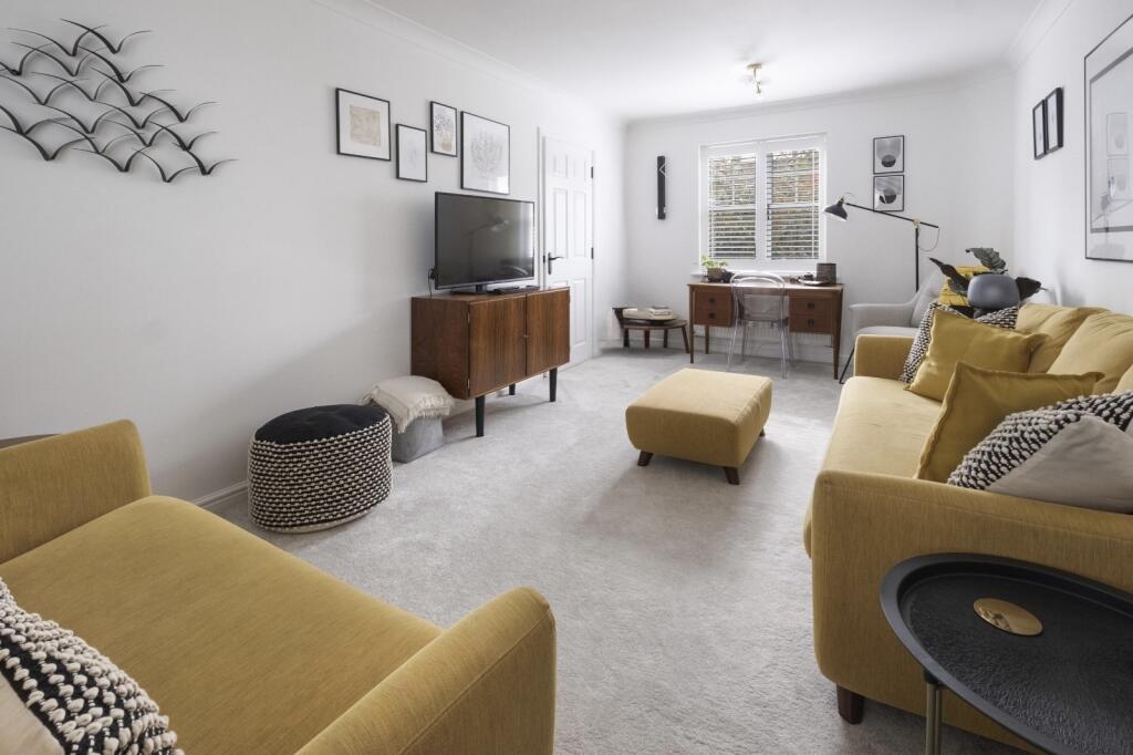 House in Bromsgrove - View 3