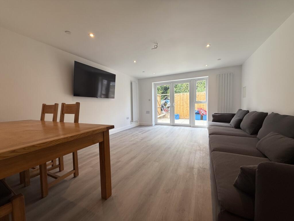 House in Cardiff - View 5