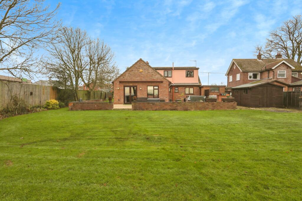 4-bed detached on Church Road, Stowupland, Stowmarket, £475,000