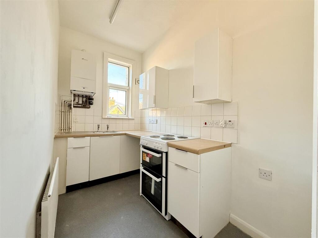 Apartment in Coventry, Spon End - View 4