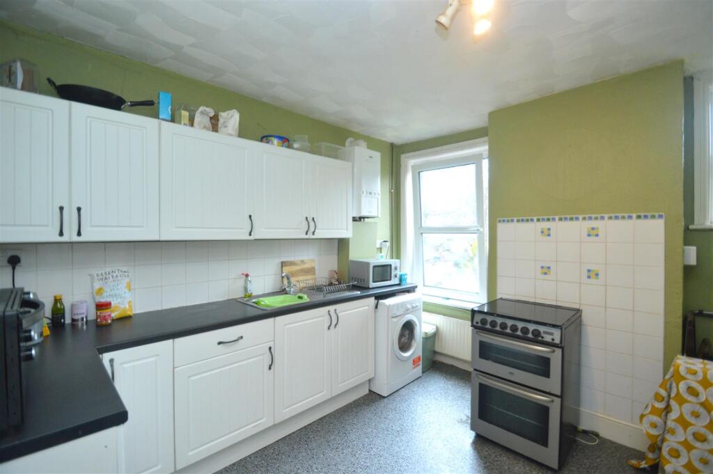 Mayfield Road, East Cowes photo 2