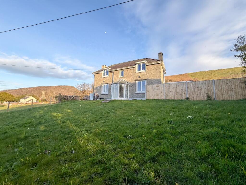 Main image of property: Abergwyngregyn, Llanfairfechan