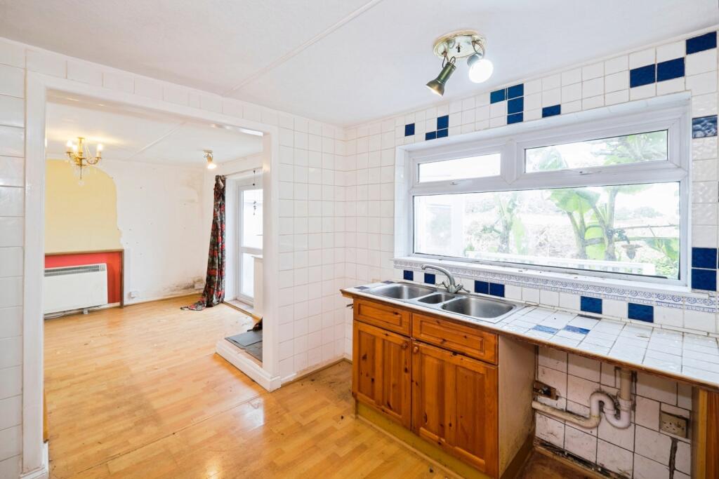 House in Truro - View 3