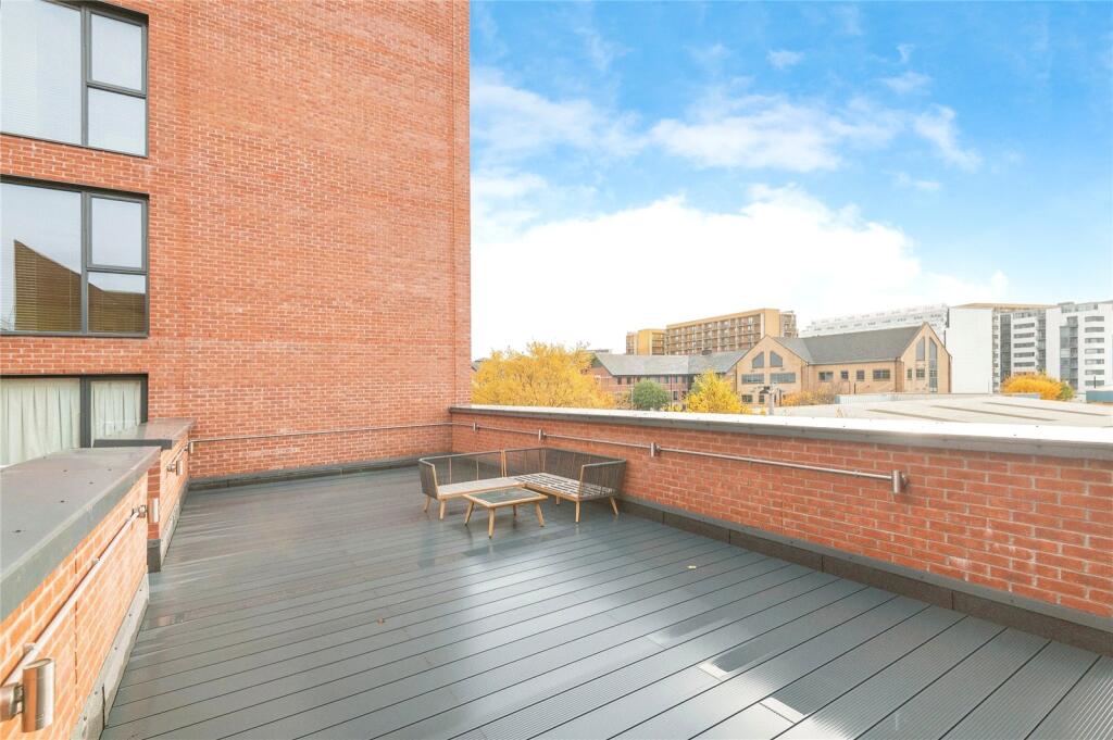 House in Leeds - View 5