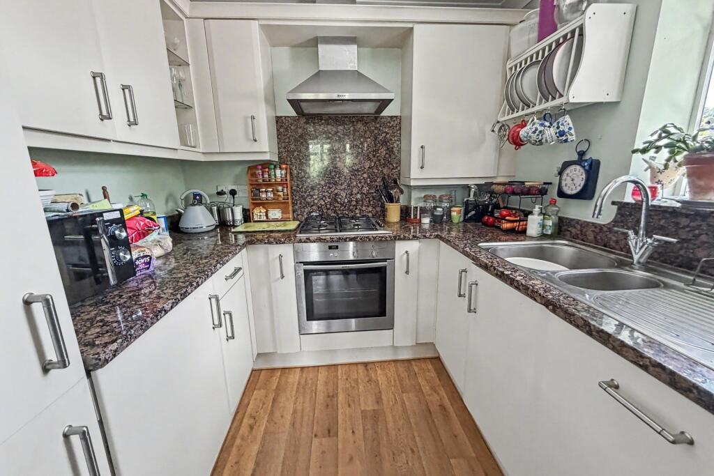 Apartment in Bournemouth - View 3