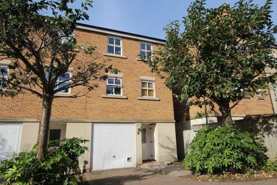 Main image of property: Wren Close - Stoke Park