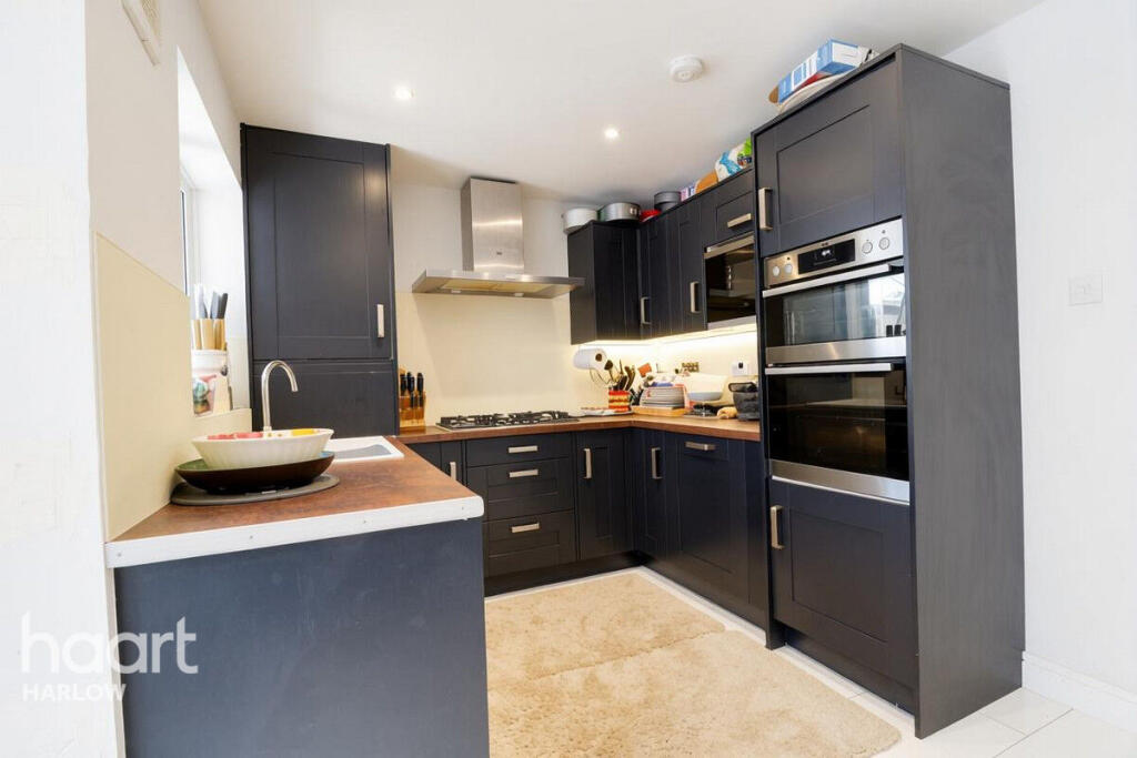 House in Harlow, Potter Street - View 3
