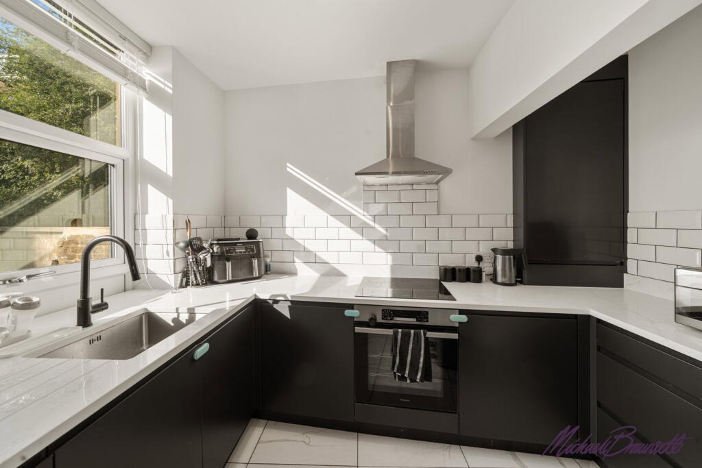 House in Bradford, Keighley - More