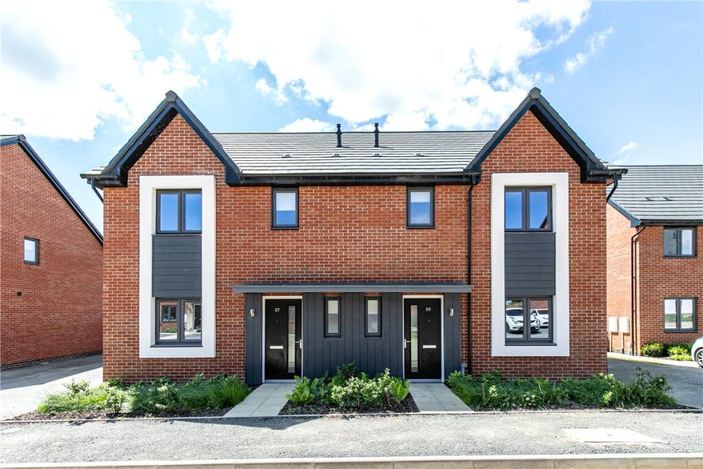 Main image of property: Rye Crescent, Curbridge, Witney, OX29