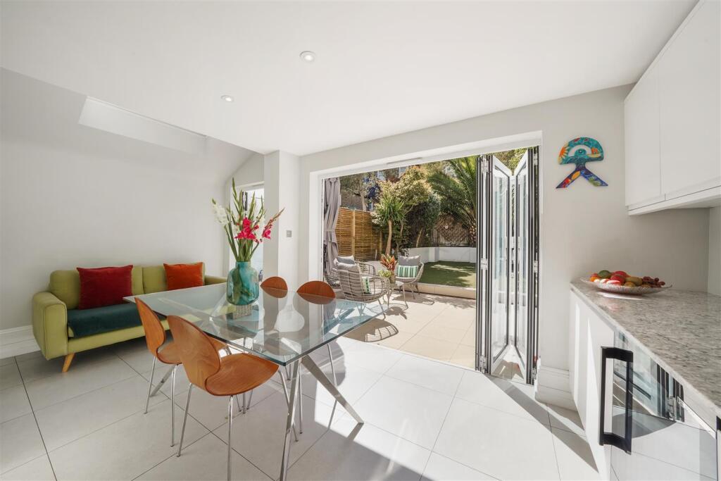 House in London - More