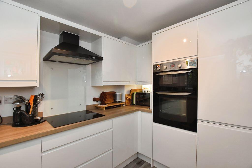Apartment in Salisbury - View 4