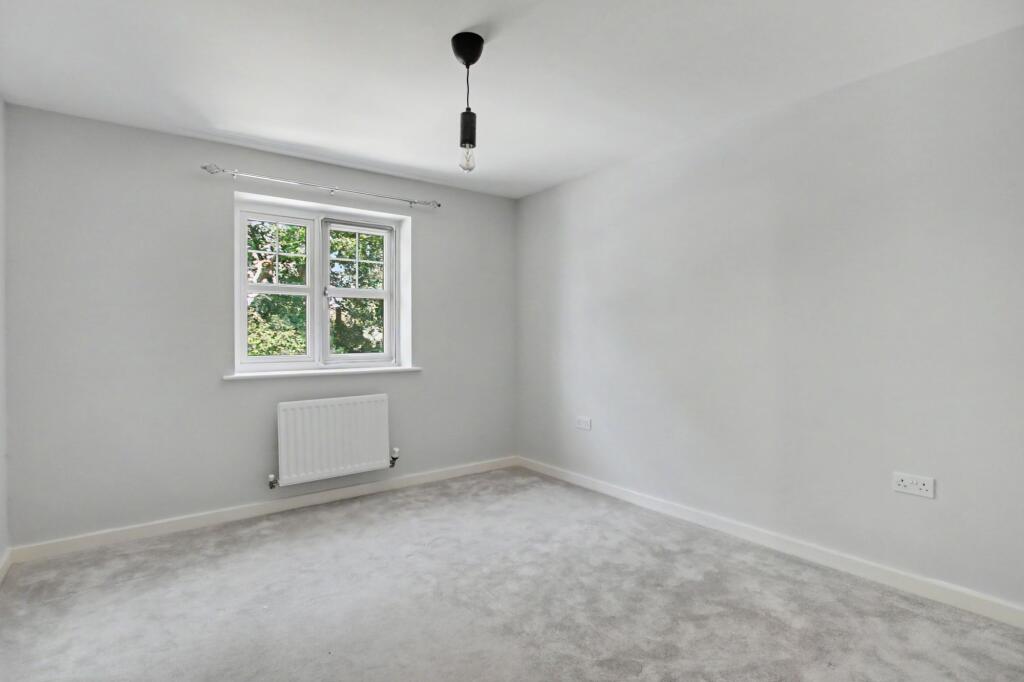 House in Southampton, Newtown, Bishop's Waltham - More