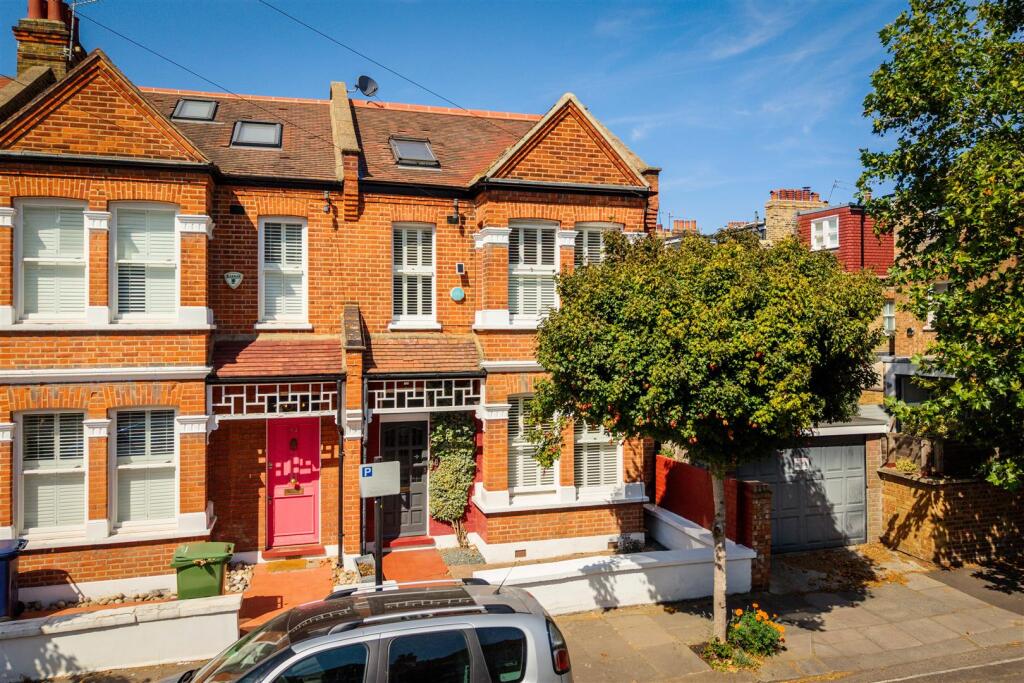Blandford Road, W4
