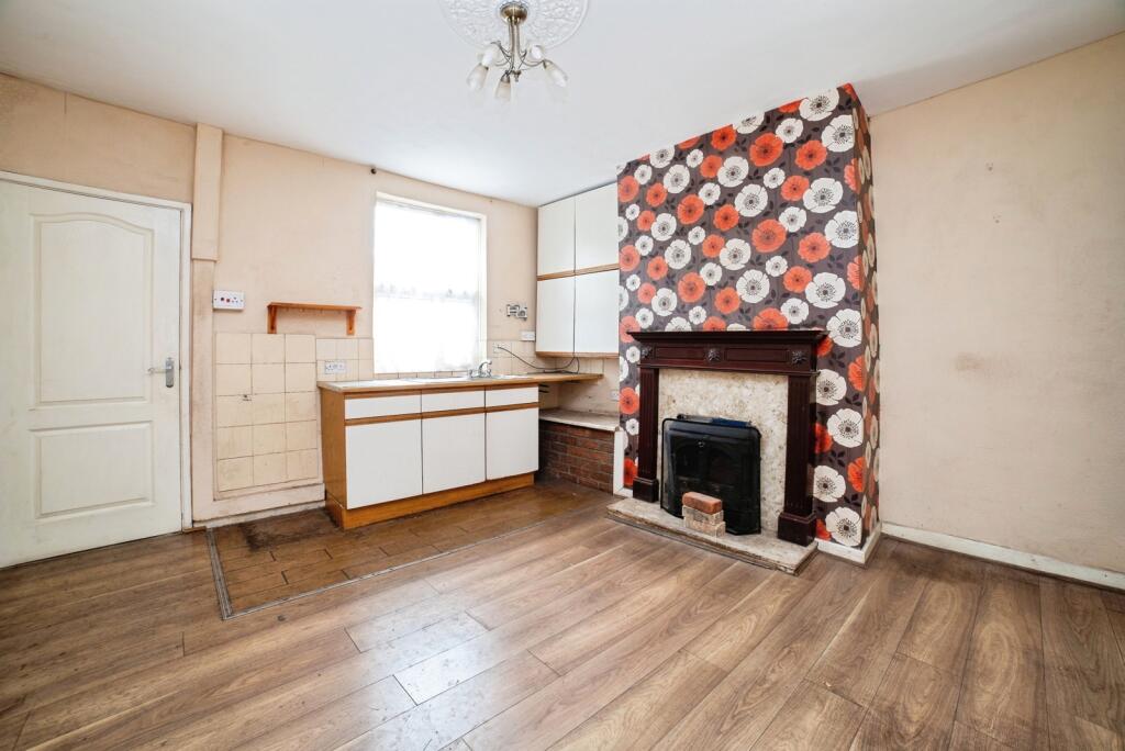 House in Nottingham - View 4
