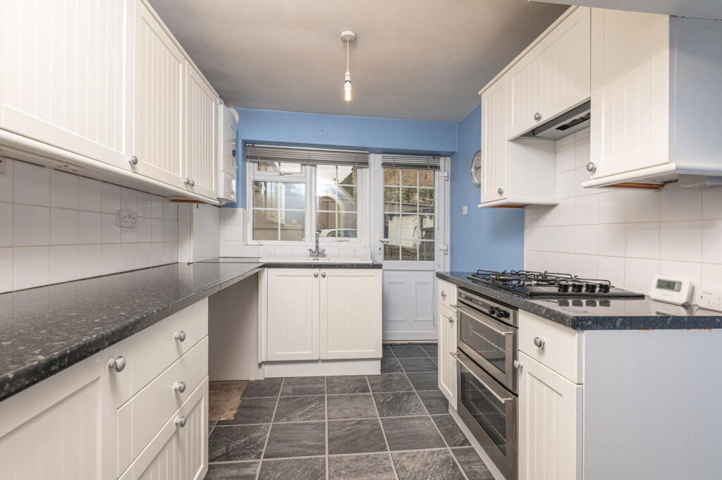 House in Leeds, Barwick in Elmet and Scholes - View 5
