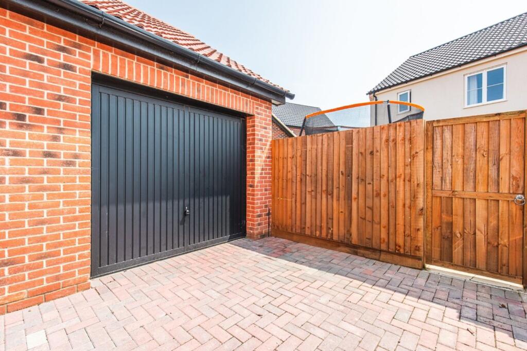 Property photo 11