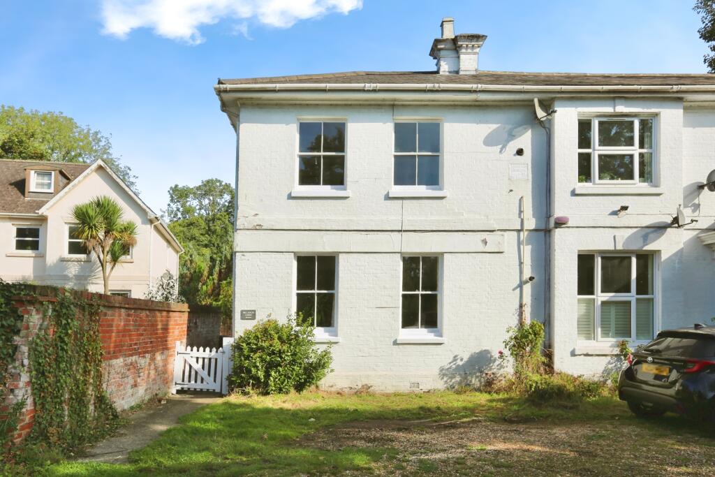 Main image of property: Bishopstoke Road, Bishopstoke, Eastleigh, Hampshire, SO50