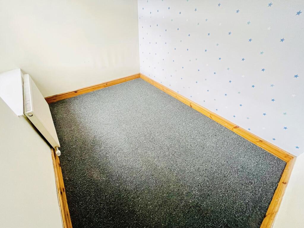 Apartment in Newport - View 5