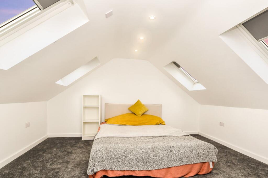 House in Southend-on-Sea, Essex - View 5