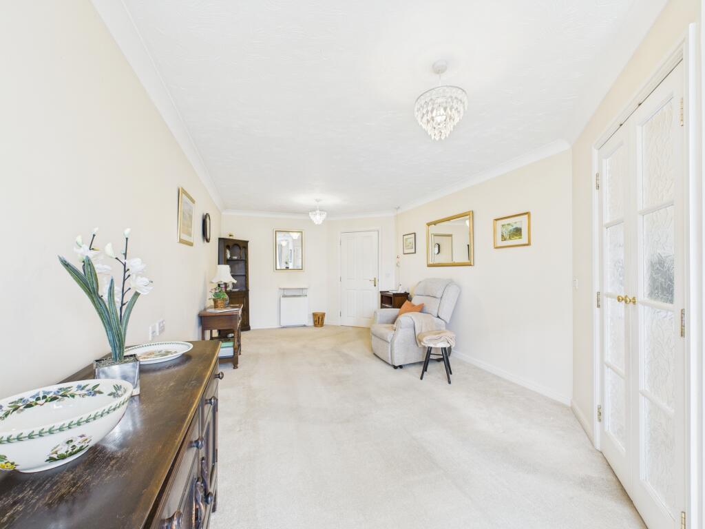 Apartment in Derby, West End, Little Chester - View 4