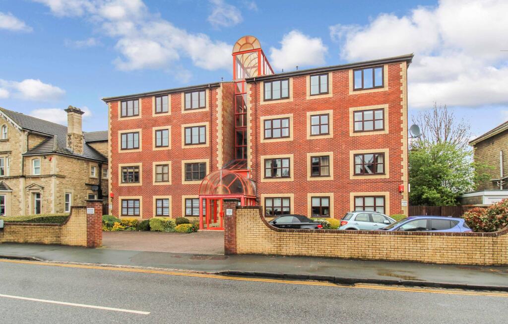 Main image of property: Bath Road, Swindon, SN1