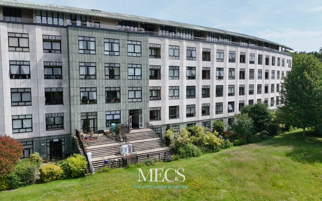 Main image of property: Britannic Park, 15 Yew Tree Road, Moseley, Birmingham, West Midlands, B13 8NQ