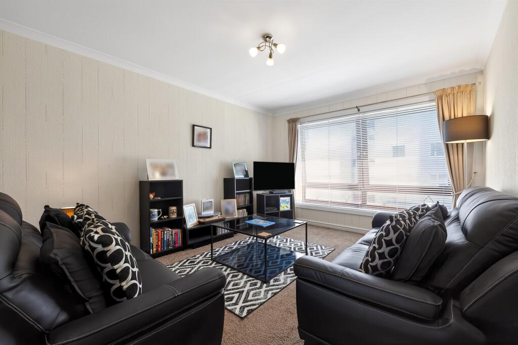 Apartment in Paisley, Inverclyde - View 2