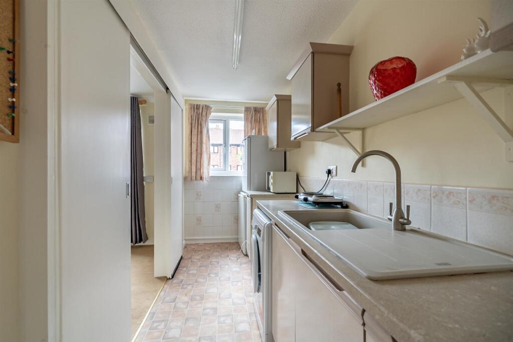 Apartment in York - View 5