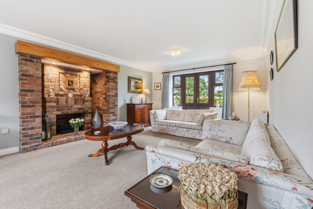 House in Rugby, Warwickshire - View 5