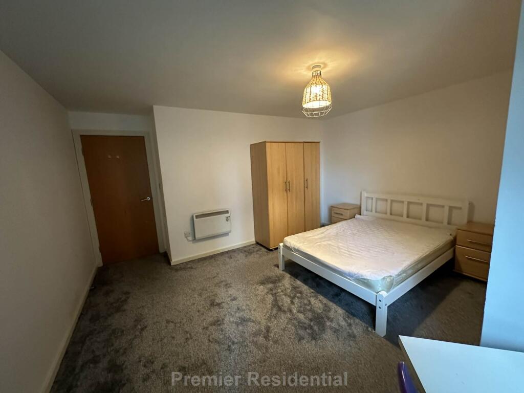 Apartment in Manchester - More