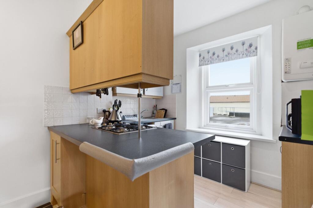 Apartment in Bristol - View 3