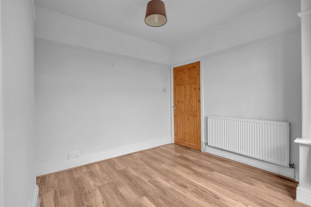 House in Doncaster - View 3
