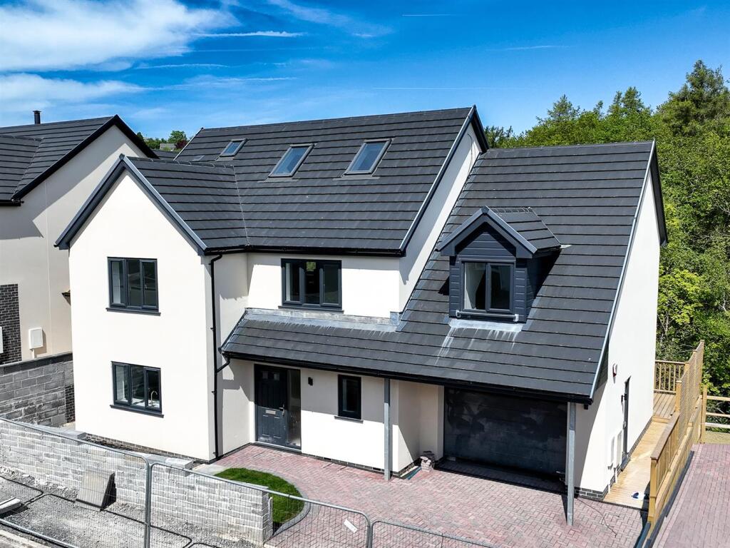 Main image of property: Southerndown Avenue, Mayals, Swansea
