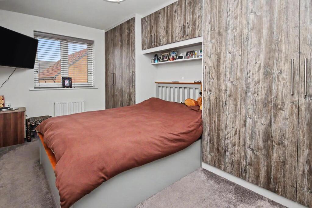 House in Northampton - More